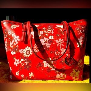 Michael Kors Jest Set Travel Tote DK Sangria